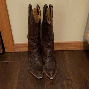 Corral cowgirl boots black lace underlay.